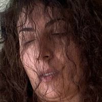 Salma V Nue