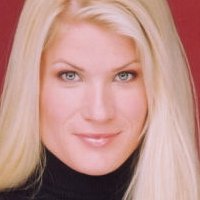 Sarah Plommer Nue