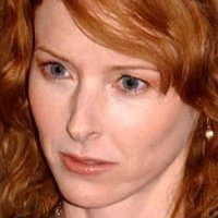 Sarah Trigger Nue