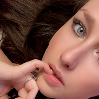 Savanah Roses Nue