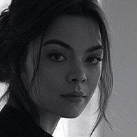 Scarlett Byrne Nue