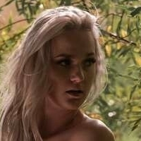 Sensual.Lauri Nue
