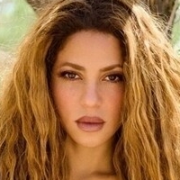 Shakira - Fakes Nue