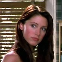 Shannon Elizabeth Nue