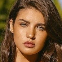 Shannon McMullen Nue