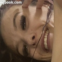 Shannon Moore Nue
