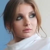 Shawna Della-Ricca Nue