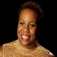 Shirley Jo Finney Nue