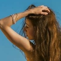Simi Weber Nue
