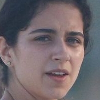 Sofi­a Toache Nue