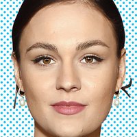 Sophie Skelton Nue