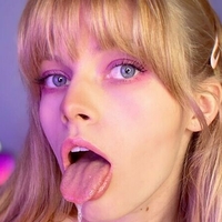Sophie Sparks Nue