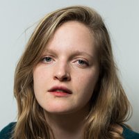 Sophie Traub Nue