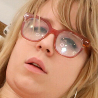 Stella Locke Nue