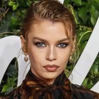 Stella Maxwell Nue