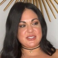 Stephanie Mallick Nue