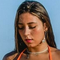 Stephany Barreto Nue