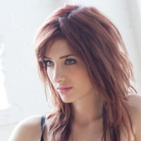 Susan Coffey Nue