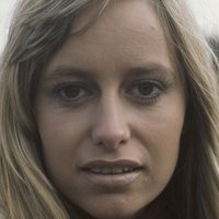 Susan George Nue