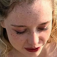 Suzanna Son Nue