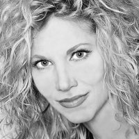Suzette Andrea Nue