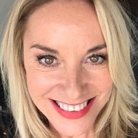 Tamzin Outhwaite Nue