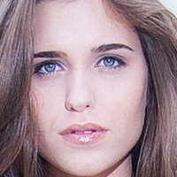 Taylor Kowald Nue