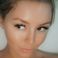 Taylor Lavie Nue