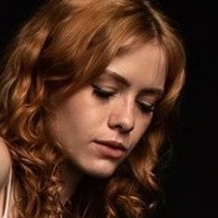 Taylor Lorna Nue