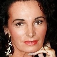 Teresa Orlowski Nue