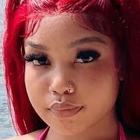 therealnica Nue