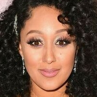 Tia & Tamera Mowry Nue