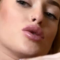 Tiauna Riley Nue