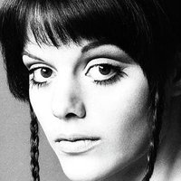 Tina Aumont Nue