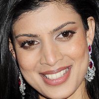Tina Desai Nue