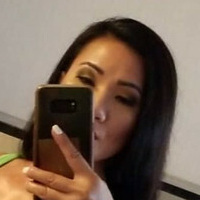 Tina Khm Nue