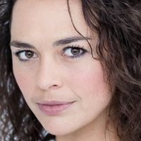 Tinarie Van Wyk-Loots Nue