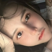 Trương Khả Trân Nue