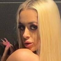 Ukblondebarbie Nue