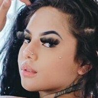 Valentina Naomi Nue
