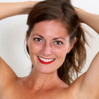 Veronica Johnson Nue