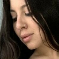 Victoria Riaz Nue