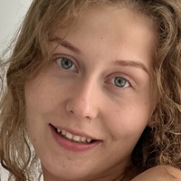 Violetta Nue