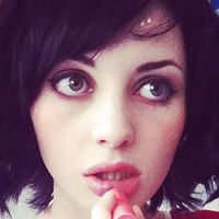 Vonny Moyes Nue