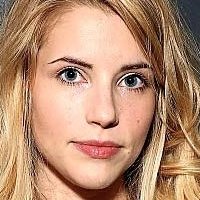 Wallis Currie-Wood Nue