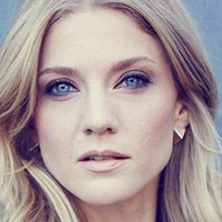 Winter Ave Zoli Nue