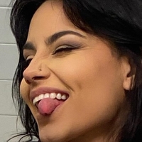 WoahHannahJo Nue