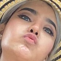 Yanisa Samohom Nue