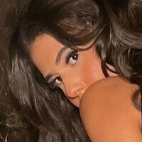 Yasmin Murray Nue
