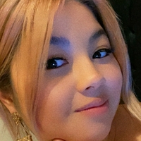 yoitsvivian Nue